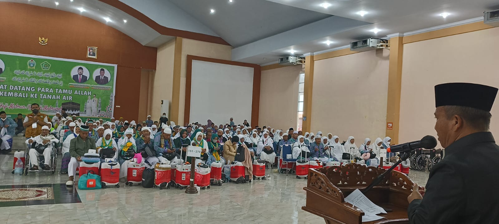 Kloter 8 Debarkasi Medan Kembali 7 Jamaah Pulang Lebih Awal