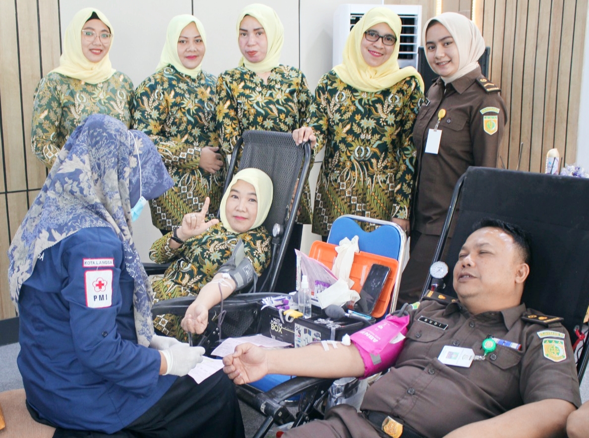 Kejari Langsa Sumbang 32 Kantong Darah Ke PMI