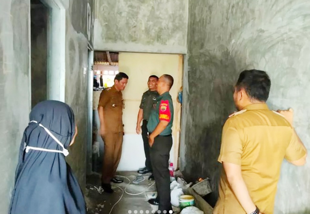 Camat Medan Baru Kunjungi Rumah Warga Tidak Layak Huni