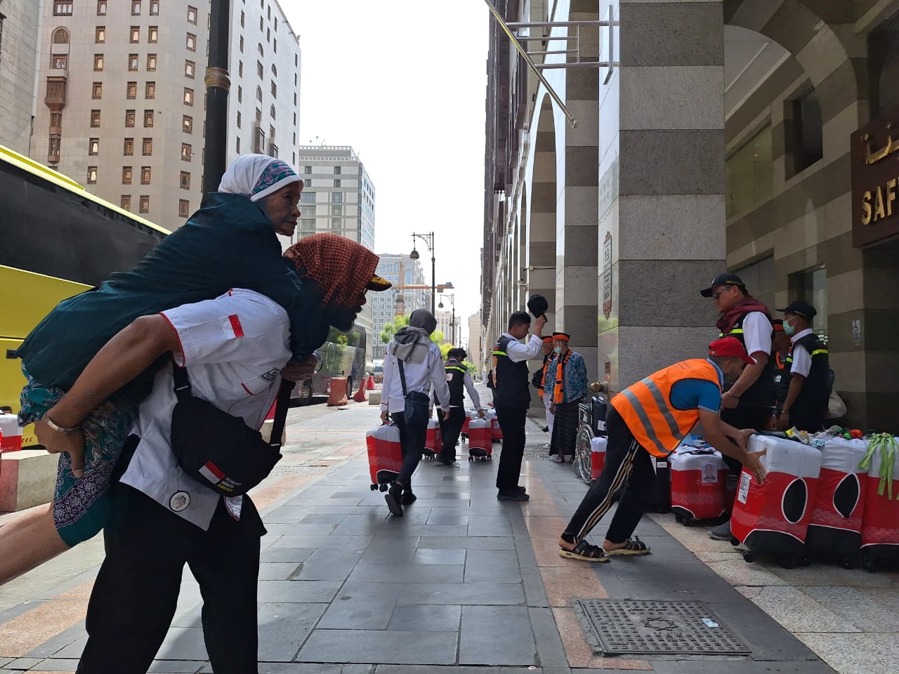 Suhu Madinah 46 Derajat Akhir 1444 H