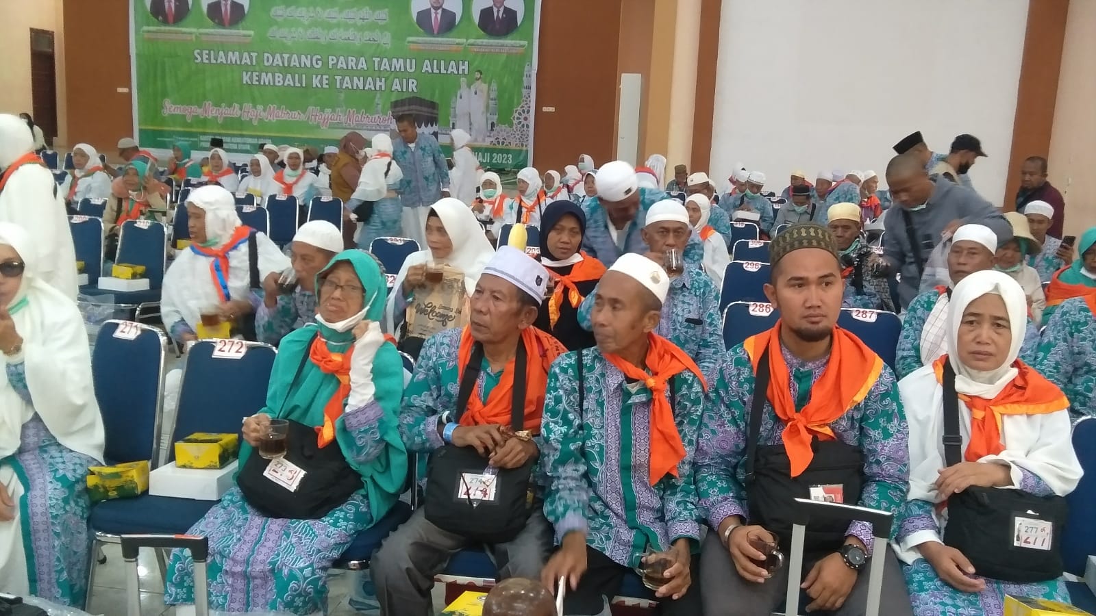 Jamaah Haji Kloter 12 Tiba, 5 Orang Wafat, Seorang Sakit Di Tanah Suci