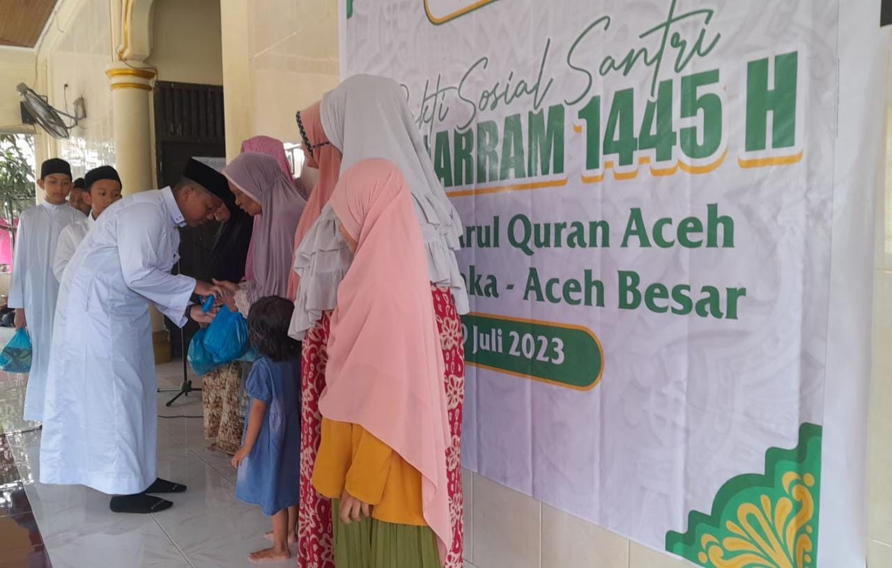 Peringati Tahun Baru Islam Dan MOS, Dayah DQA Bagikan Sembako