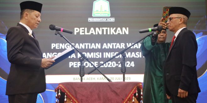 Pj Gubernur Lantik Abdul Quddus PAW Anggota Komisi Informasi Aceh