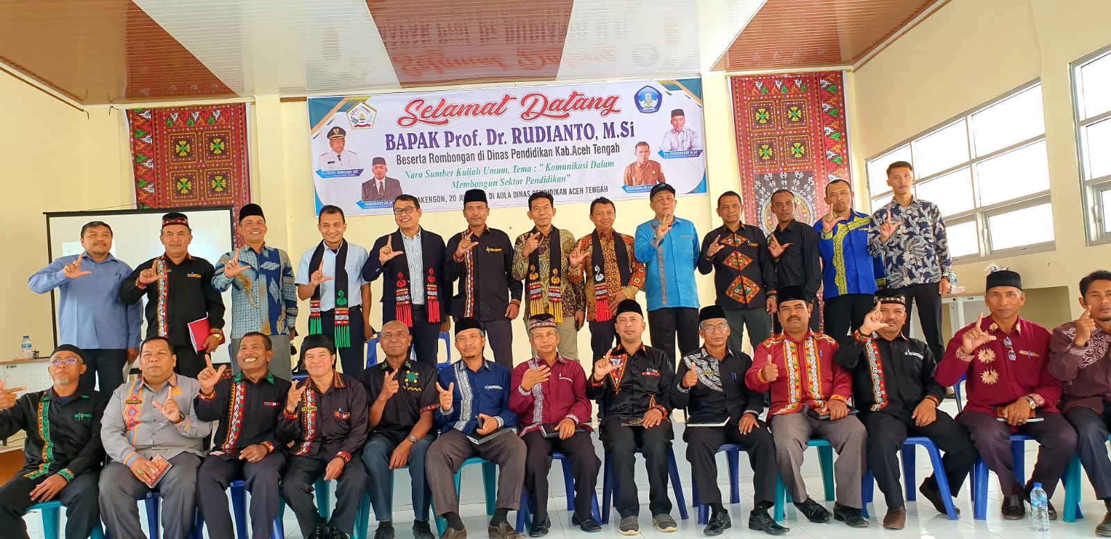 UMSU Bekali Guru Di Takengon Skill Komunikasi
