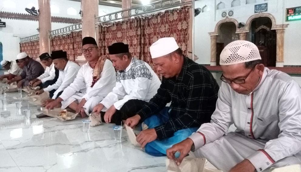 Pj Bupati Azmi Jalin Silaturahmi Dengan Masyarakat