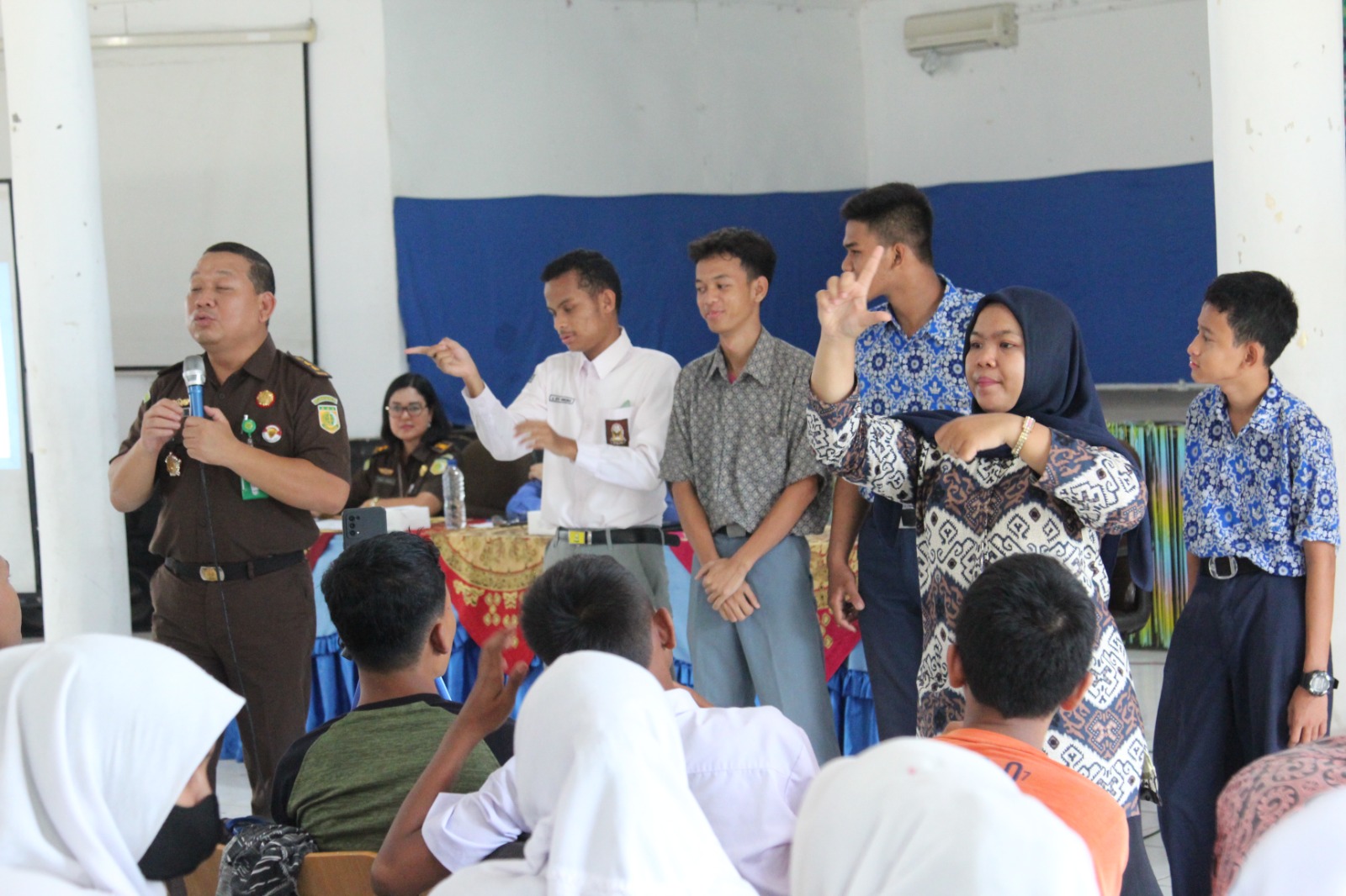 Jaksa Peduli Disabilitas, Kejatisu Gelar Penyuluhan Hukum Di SLB E Negeri Pembina Medan