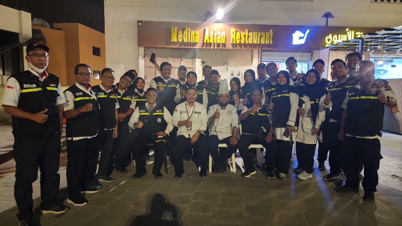 Bakso Chef Umar Di Jabal Uhud Jadi Incaran Di Tanah Suci (Habis)