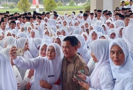 644 Guru Dan Nakes Simeulue Terima SK PPPK