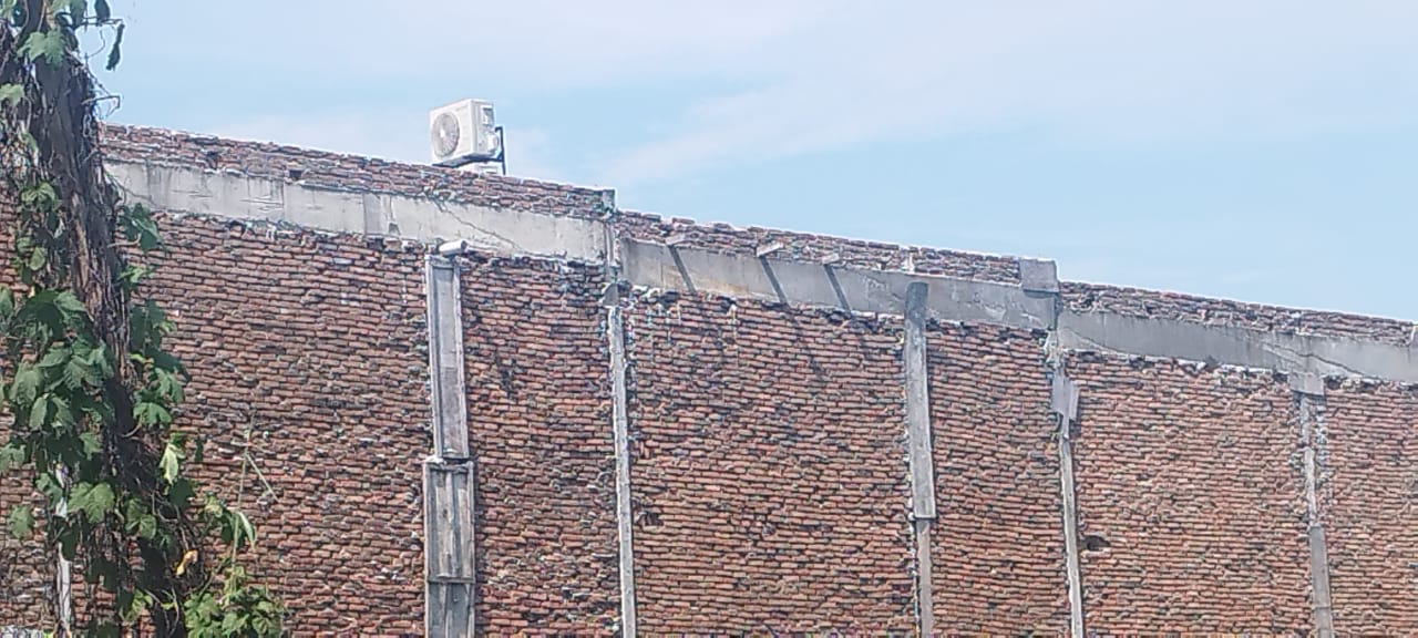 Satpol PP Didesak Segel Bangunan Yuu Contempo
