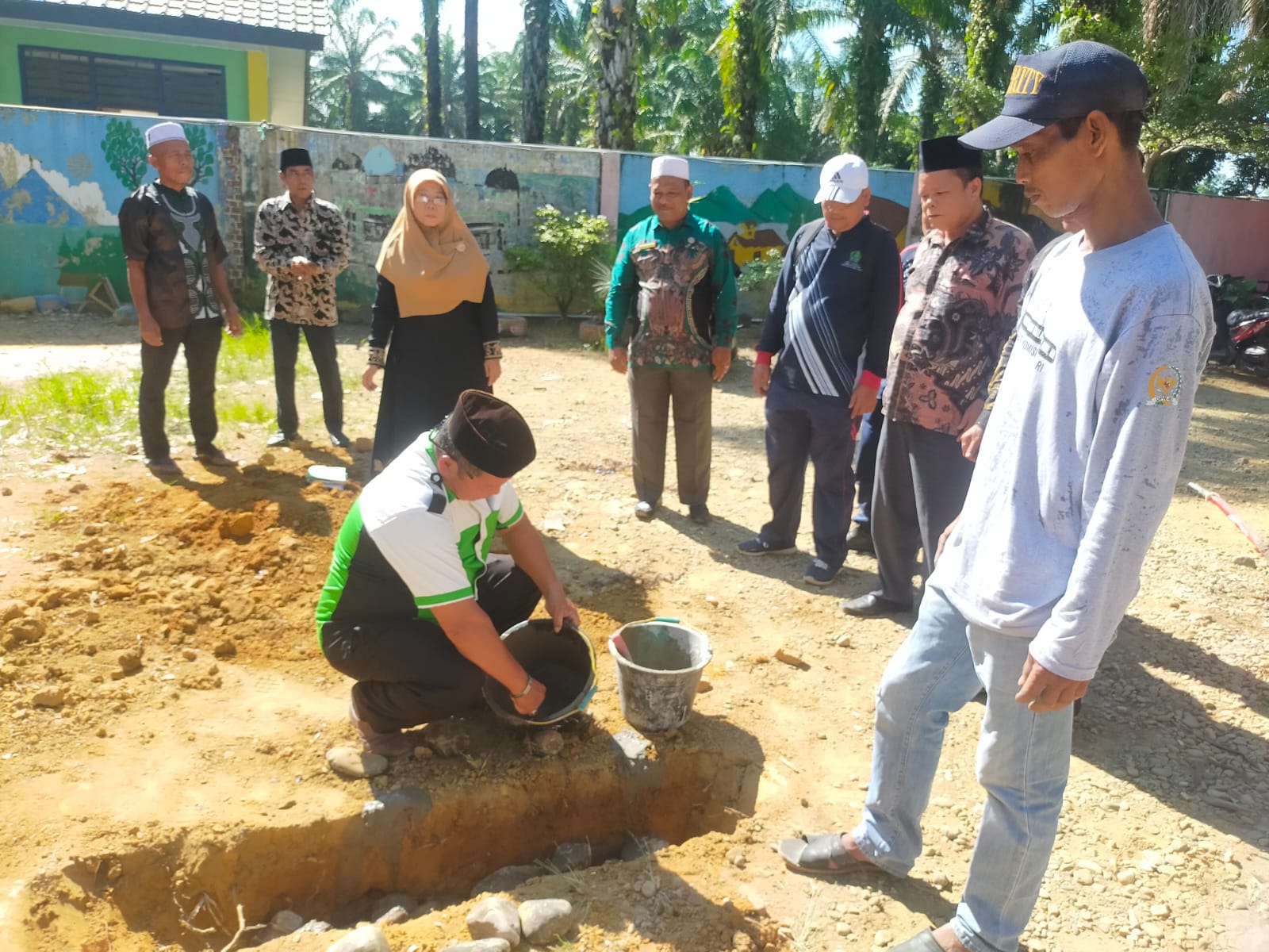 Komite MAN 1 Palas Bantu Pembangunan Ruang Kelas Baru