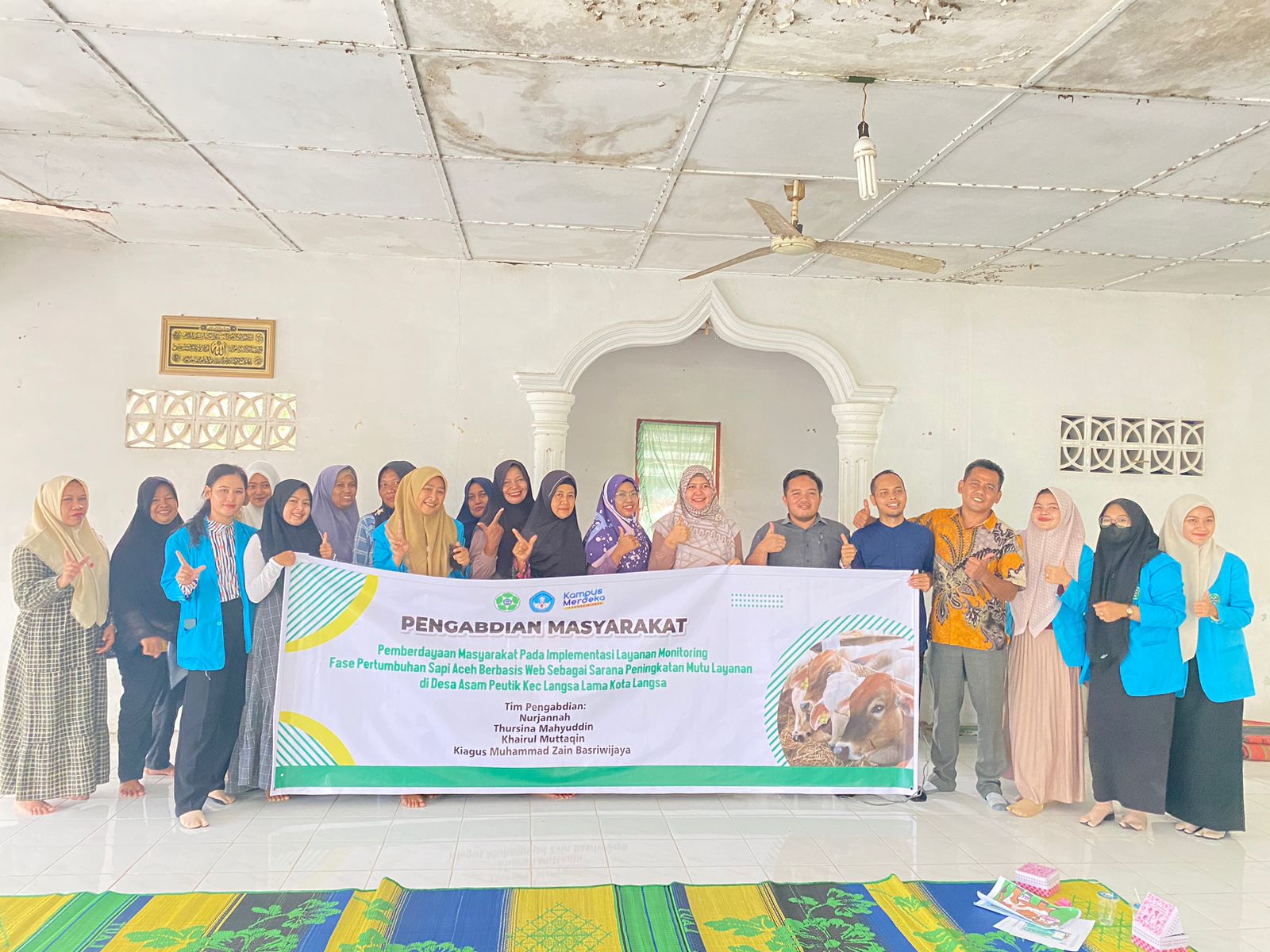 Kelompok Peternak Sapi Dilatih Monitoring Fase Pertumbuhan Berbasis Web