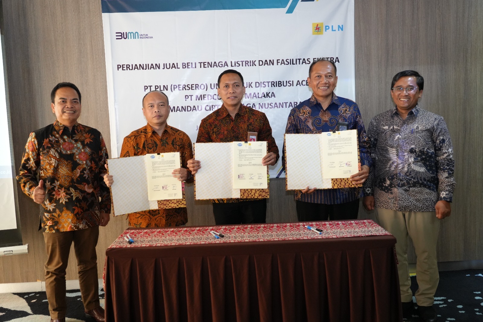 PLN - Medco Teken MoU