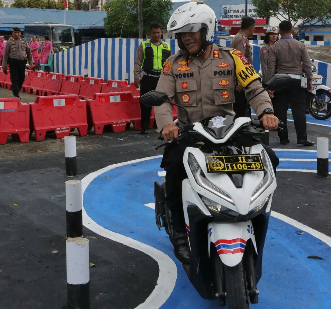 Kapolres P. Siantar Luncurkan Sirkuit S Praktek SIM C Baru