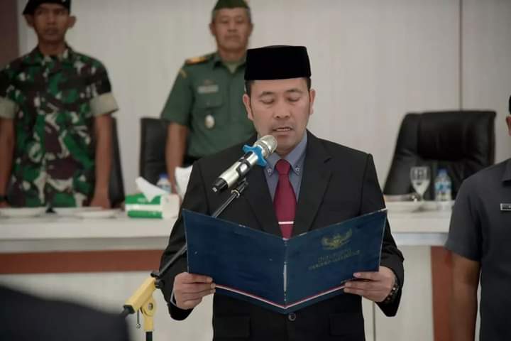 Pj Bupati Haili Yoga Lantik 8 Pejabat Pimpinan Tinggi Pratama
