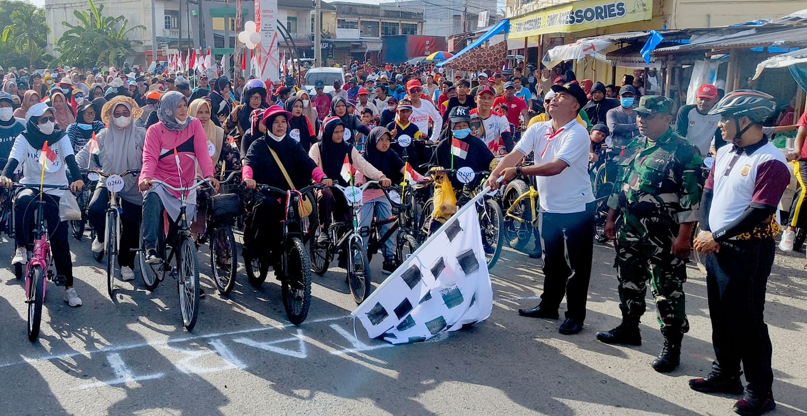 Camat Indrajaya Lepas 466 Peserta Sepeda Santai