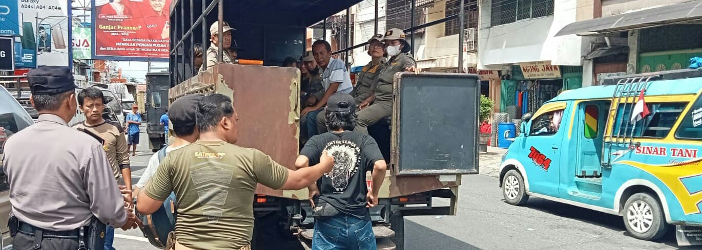 Sat Binmas Polres P. Siantar Tertibkan ODGJ, Gelandangan Dan Pengemis
