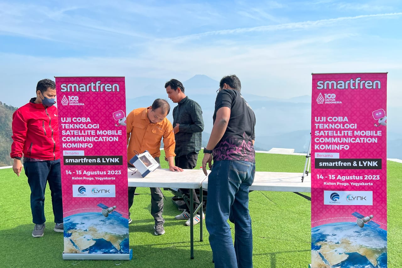 Kemkominfo Bersama Smartfren Dan Lynk Uji Coba Teknologi Satelit
