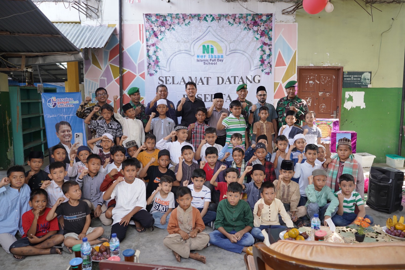Gadget Sehat Prof.Ridha Dharmajaya & PD Mathla'ul Anwar Kota Medan Kolaborasi Gelar Khitanan Massal
