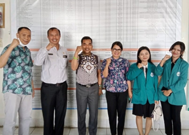 Tim Dosen Bahasa Prancis Unimed Latih Guru SMKN 1 Berastagi