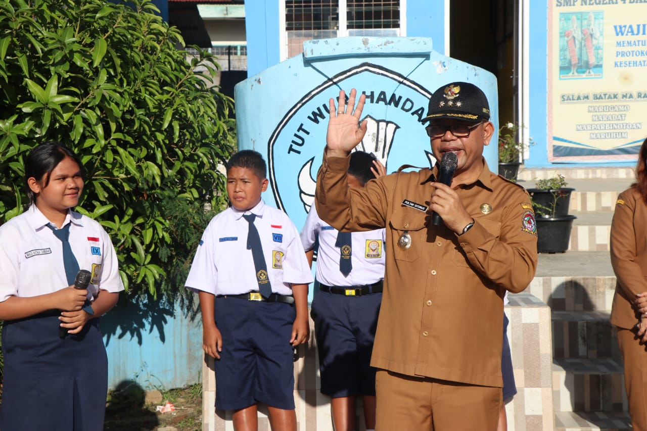 Bupati Toba : Budaya Batak Naraja Harus Ditanamkan Sejak Dini Di Sekolah