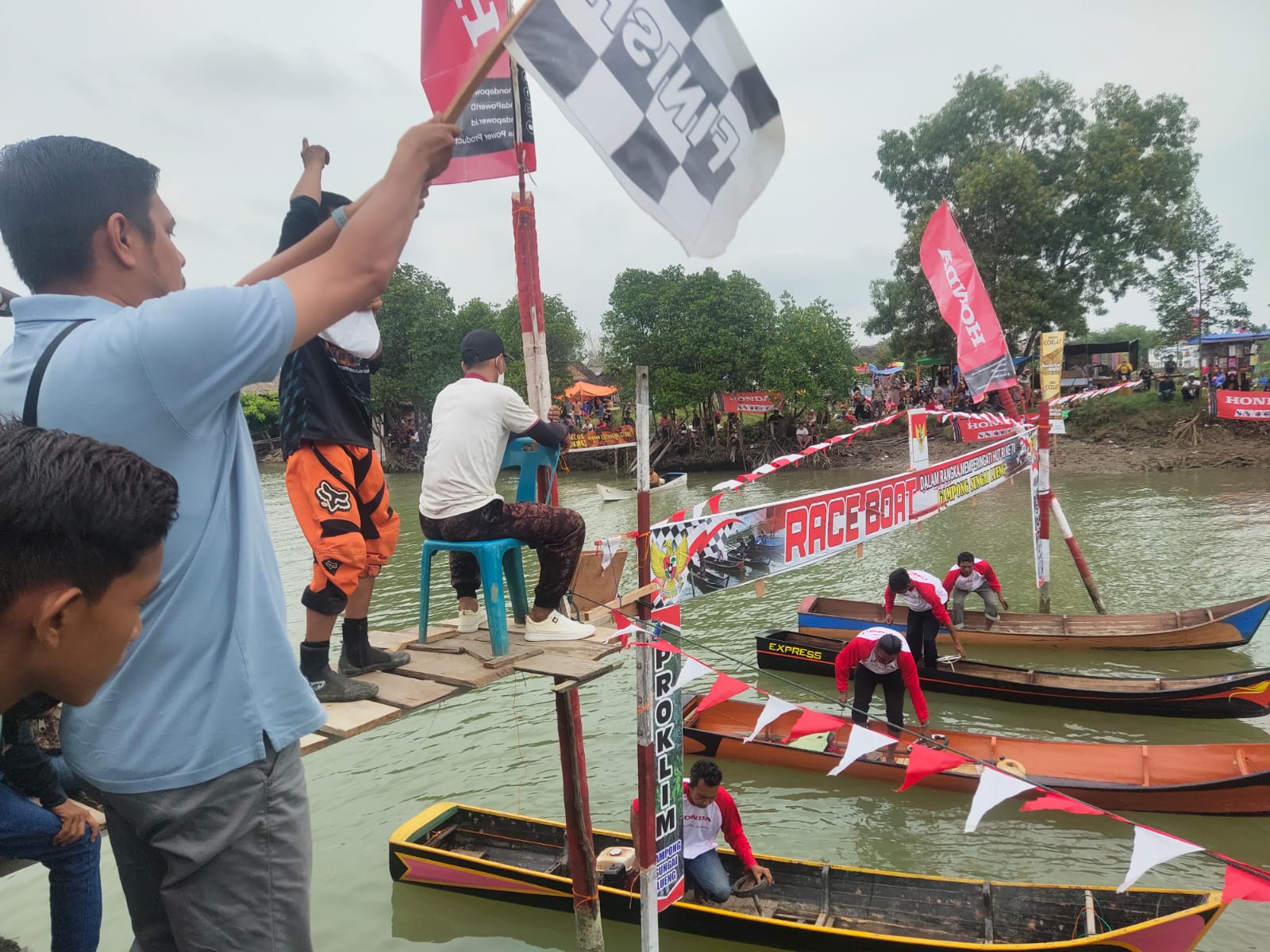 49 Pebalap Boat Ramaikan Event Desa Wisata
