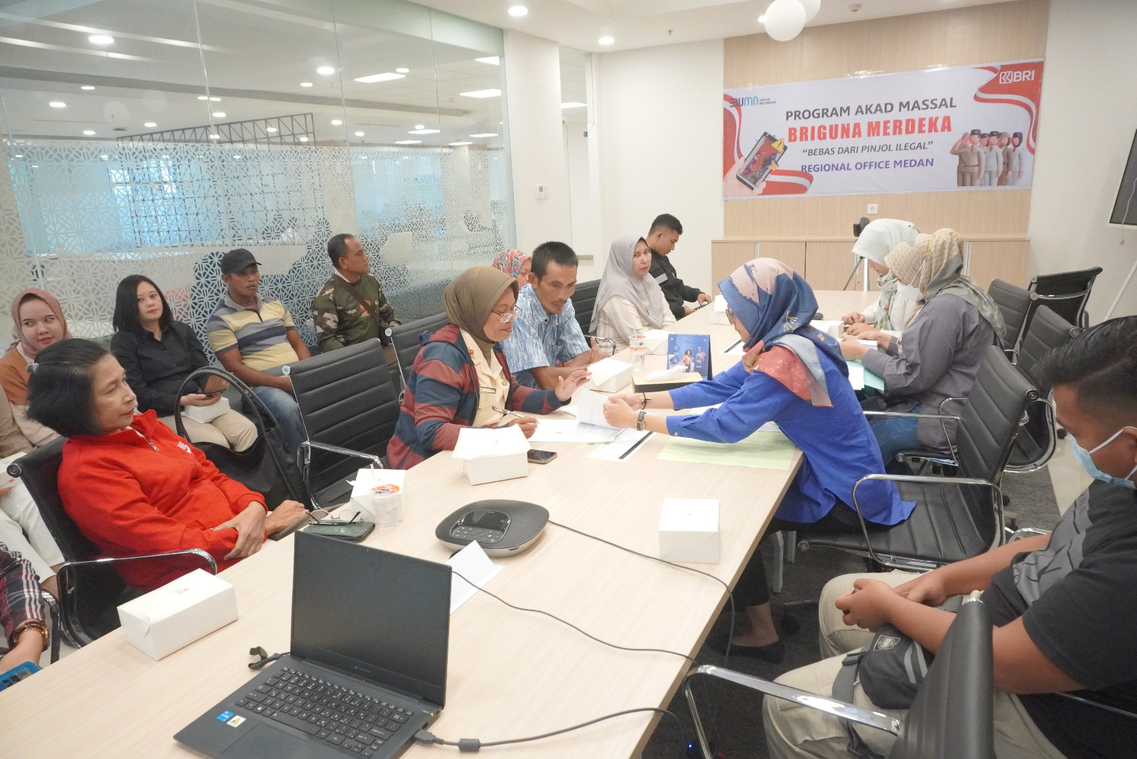 BRI Gelar Program Akad Massal Briguna Kepada Nasabah