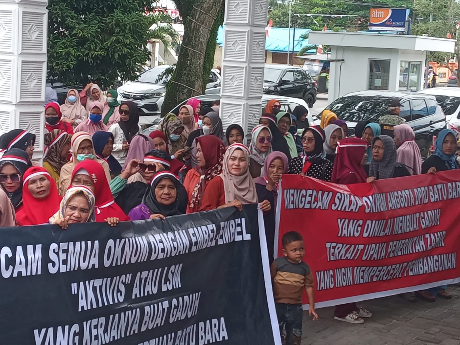 Dua Gelombang Unras Di Batubara