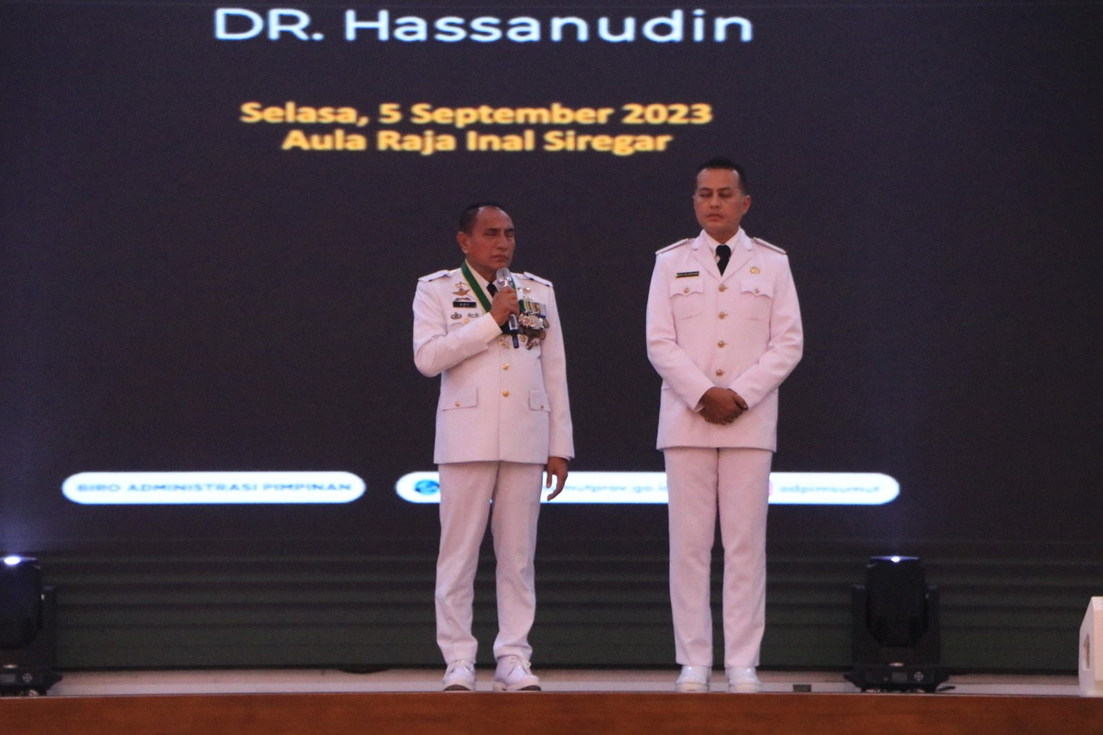 Lagu Pamit Iringi Penyerahan Memori Jabatan Edy Rahmayadi - Ijeck
