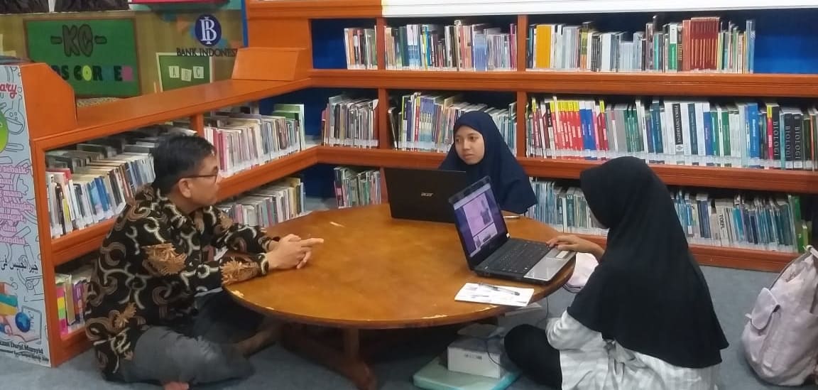 Santri Darul Mursyid Ikuti Pelatihan Menulis Bersama Asma Nadia