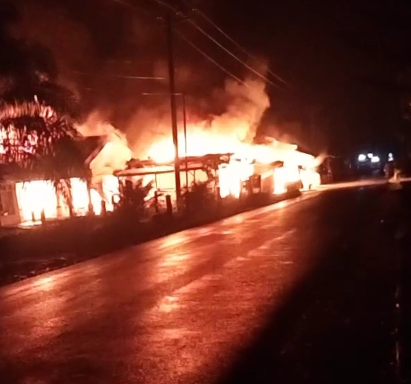 Dua Rumah Di Darul Makmur Ludes Terbakar