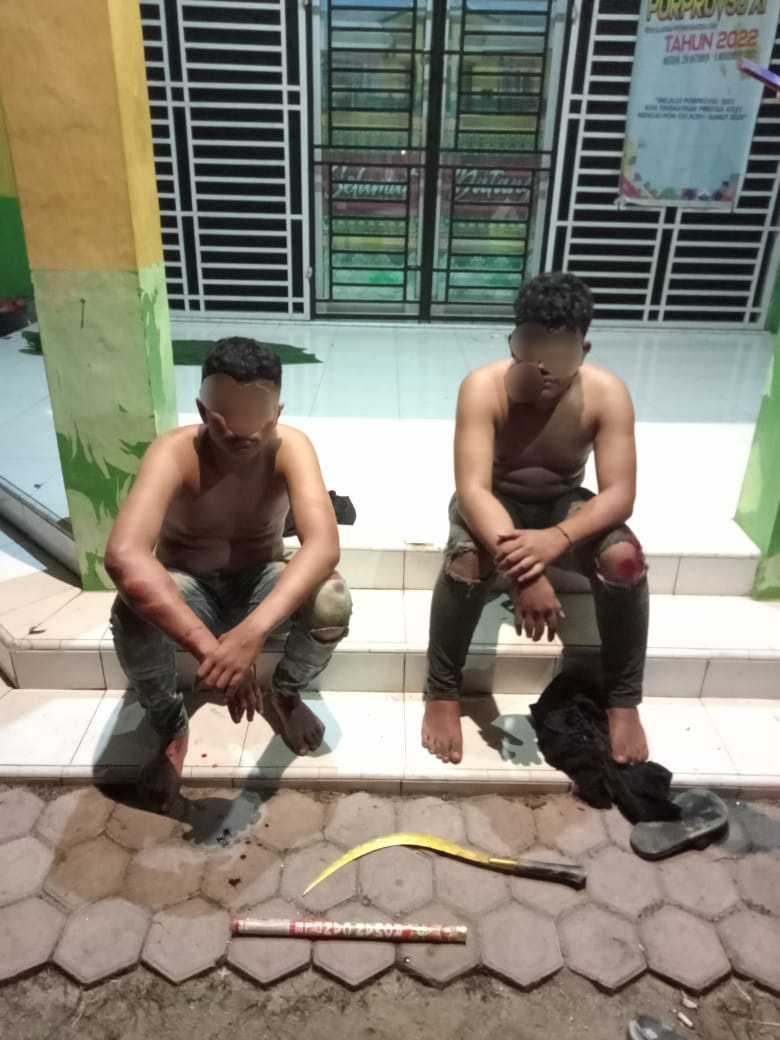 Dua Terduga Geng Motor Diamankan Bawa Sajam