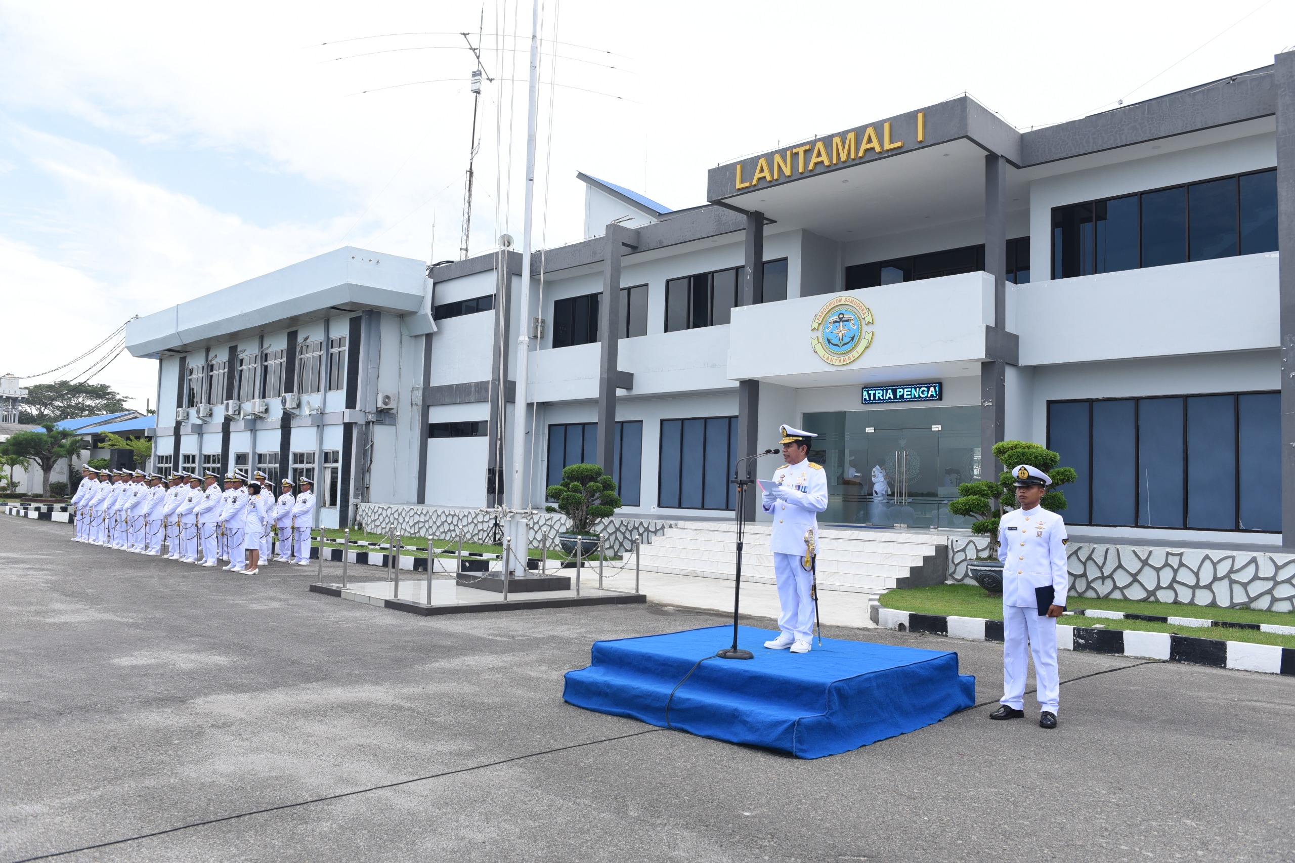 Kaotmilti I Pimpin Upacara Hari Jadi TNI AL