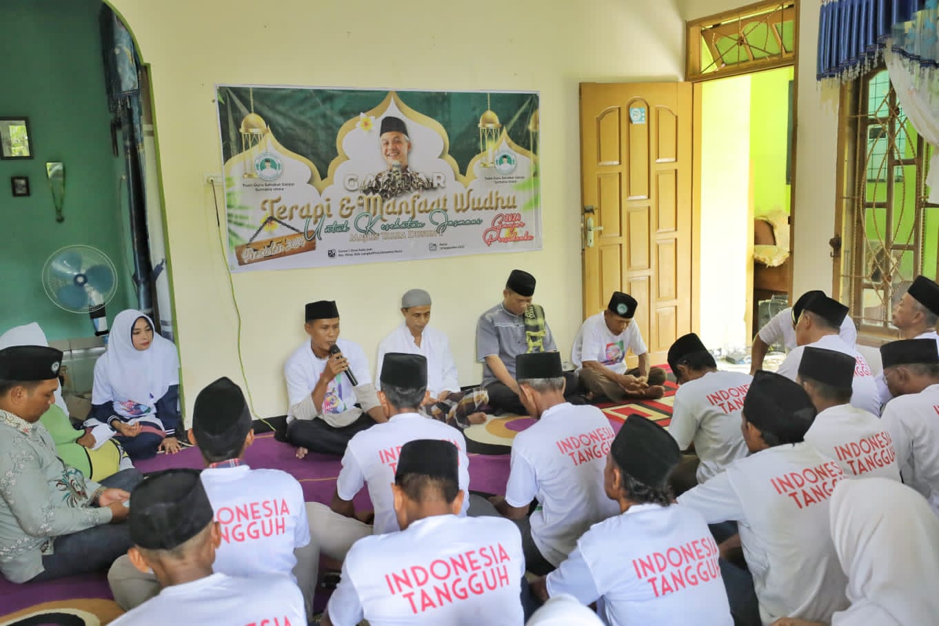 Tuan Guru Ganjar Edukasi Warga Langkat Akan Manfaat Wudu untuk Kesehatan