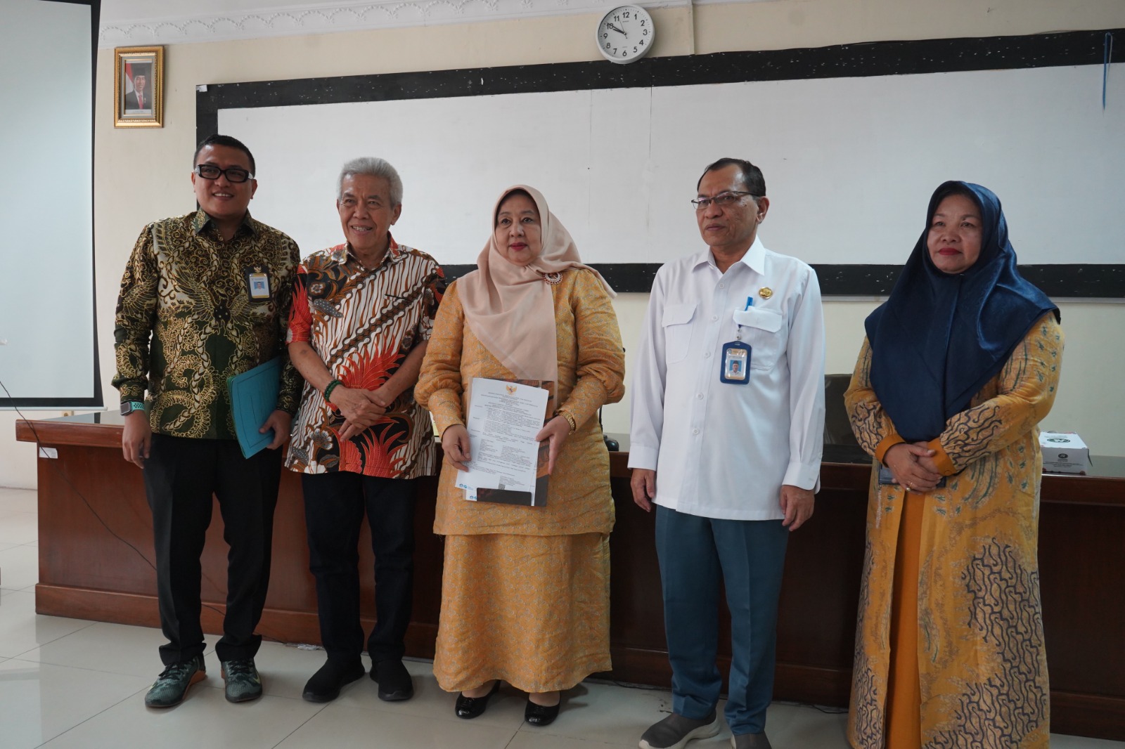 Dosen UMSU Dr. Ida Hanifah Raih Gelar Profesor