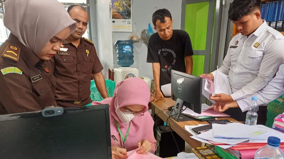 Kejari P. Sidimpuan Eksekusi Mantan Bendahara Puskesmas