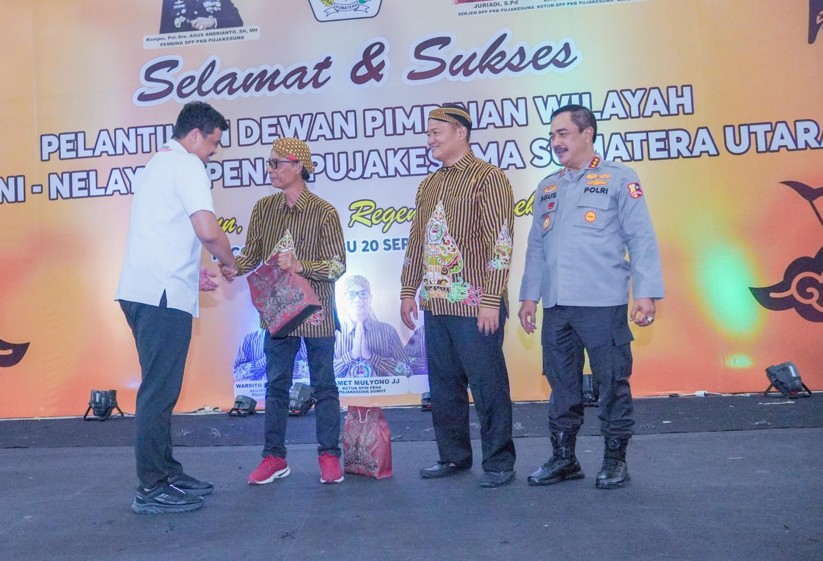 Seribuan Warga Jawa Sambut Hangat Bobby Nasution di Pelantikan Pengurus DPW Pena Pujakesuma Sumut