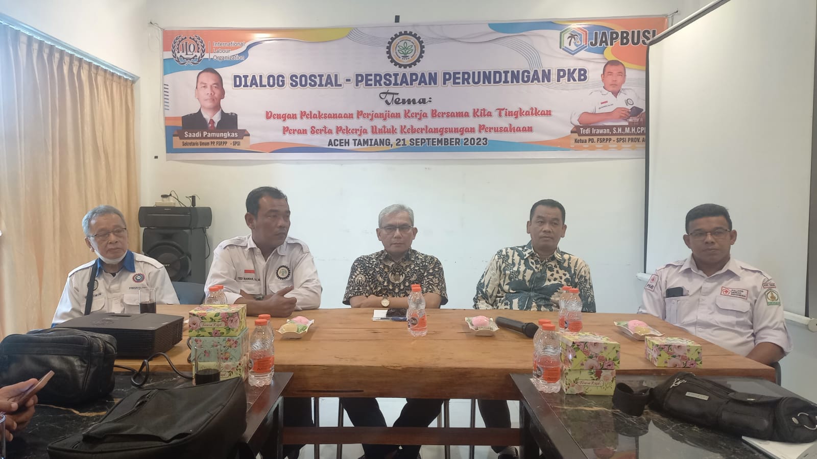 Kadisnakertrans Tamiang Sosialisasi Penyampaian Pembahasan Konsolidasi
