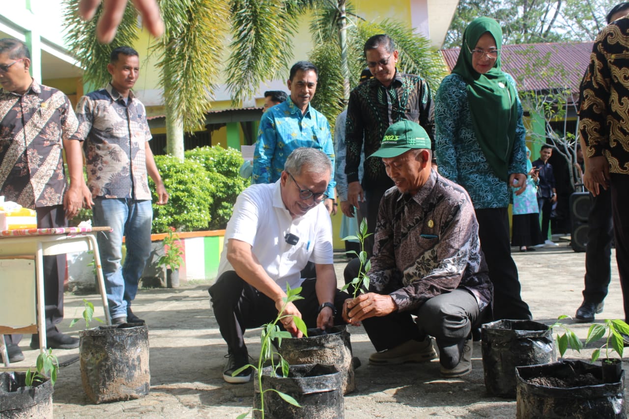Kendalikan Inflasi, DTPHP Aceh Singkil Ajak Pelajar Manfaatkan Lahan Kosong