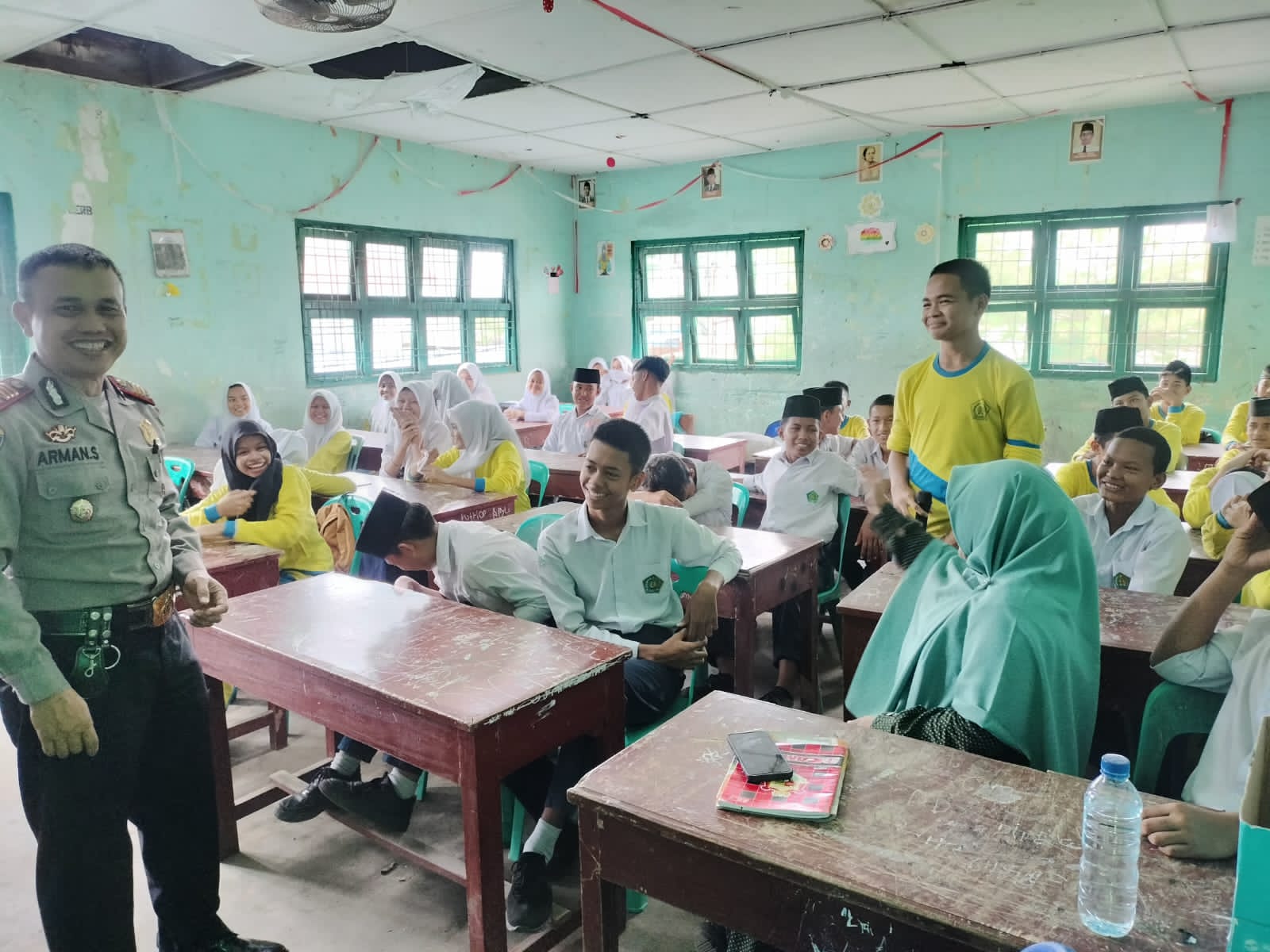 Polres Pelabuhan Belawan Sosialisasikan Bahaya Narkoba Di MTs Alwasliyah 05