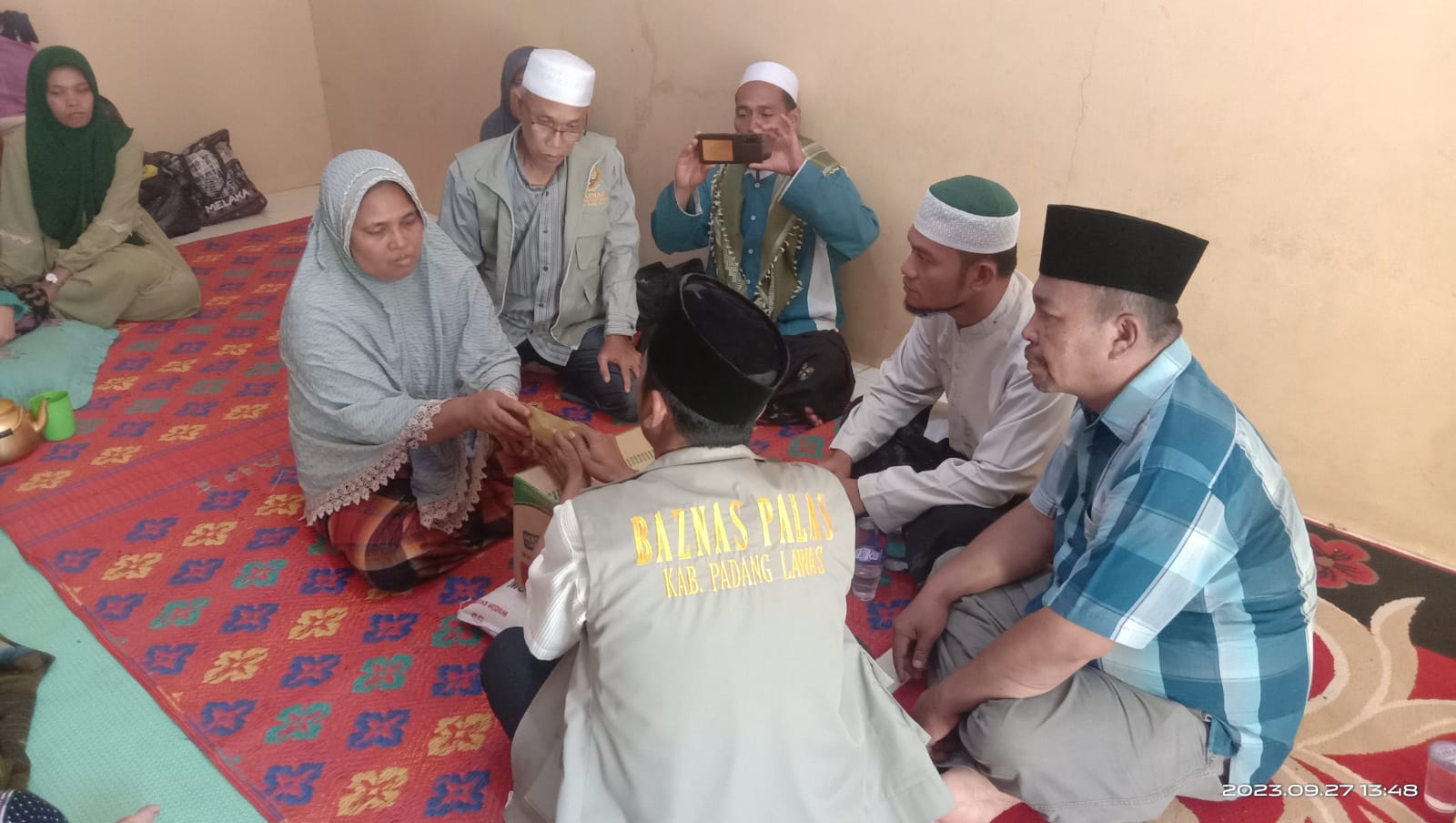 Janda Korban Musibah Kebakaran Di Sosa Dapat Bantuan