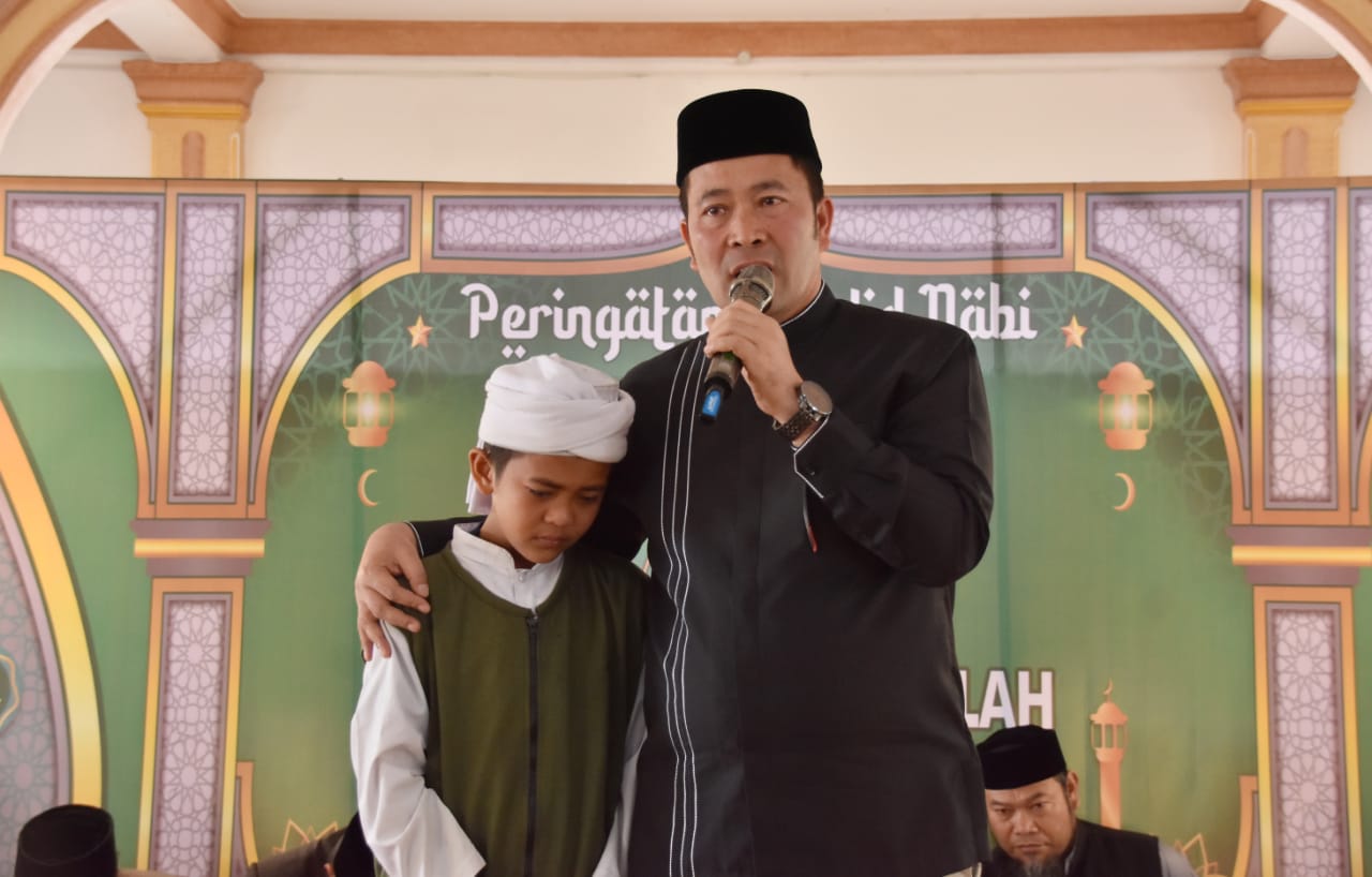 Haili Yoga Terharu Dengar Kisah Anak Yatim Piatu