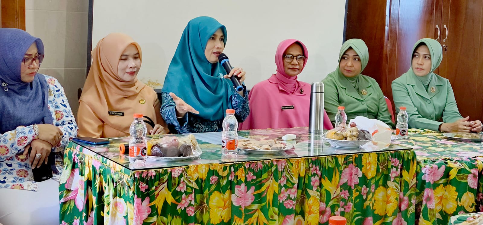 Pj Ketua TP PKK Kunjungi Puskesmas Pidie