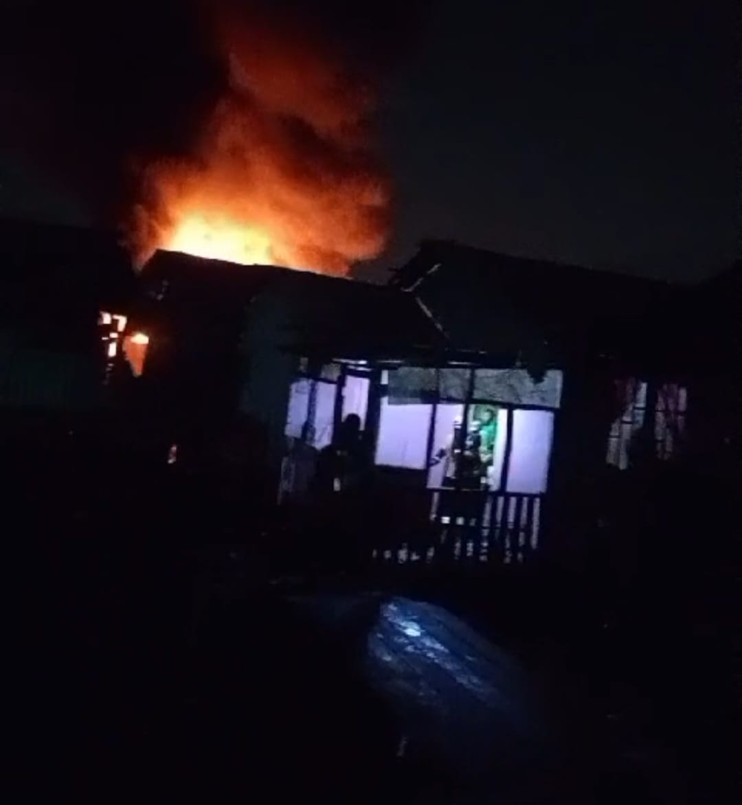 Lokasi Penampungan BBM Curian Terbakar Di Belawan