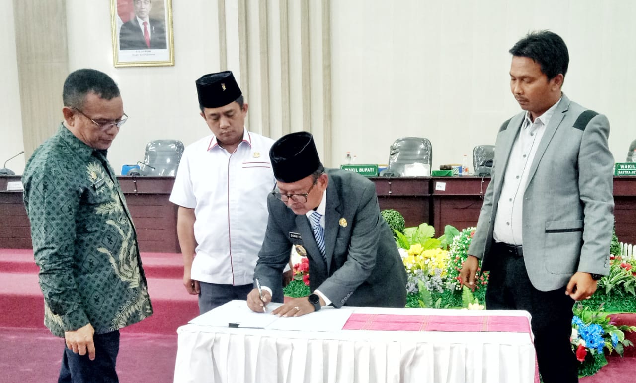DPRD Simalungun Setujui Ranperda Tentang Pajak Dan Retribusi Daerah