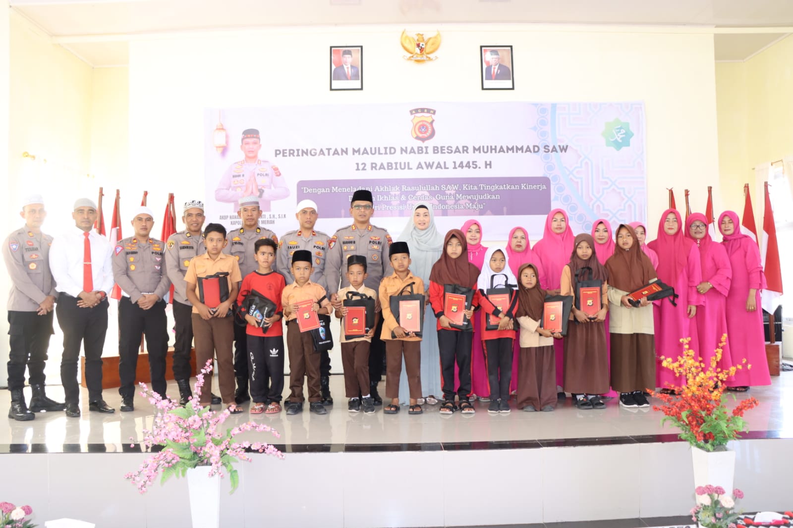 Polres Bener Meriah Peringati Maulid Nabi Dan Santuni Anak Yatim