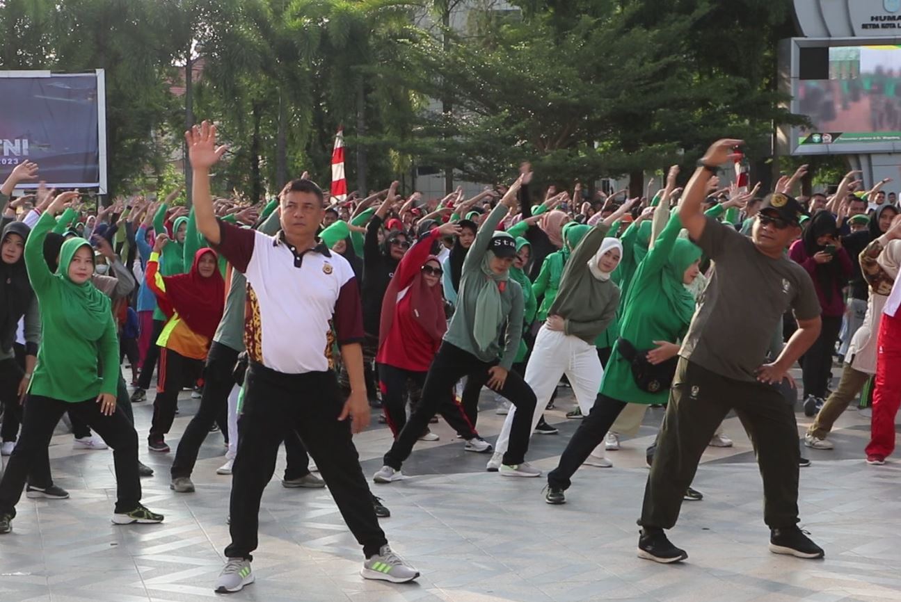Kodim 0104/Atim Olahraga Bersama Peringati HUT Ke-78 TNI