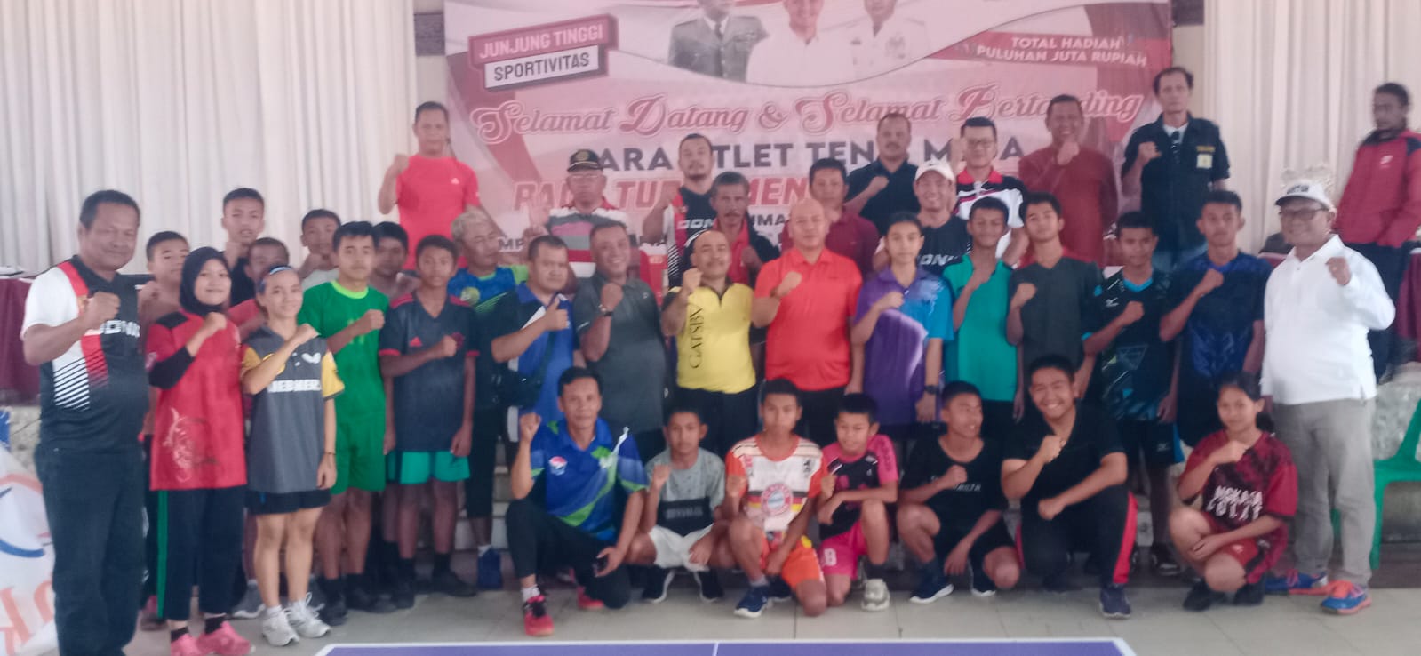 Bupati Taput Buka Turnamen Tenis Meja Soekarno Cup