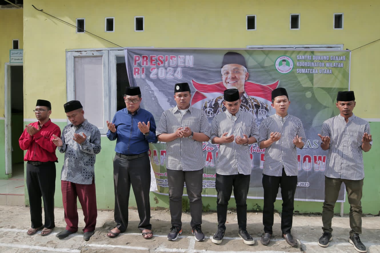 Tingkatkan Kegiatan Belajar Mengajar di Pesantren, Santri Ganjar Sumut Bantu Pembangunan Ruang Kelas