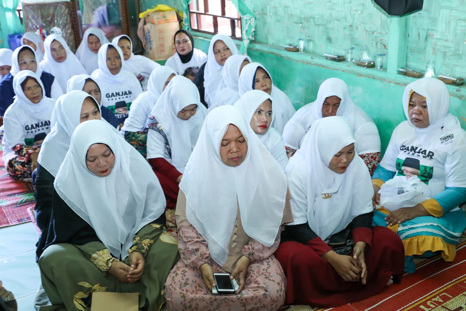 Rangkul Emak-emak, Tuan Guru Ganjar Rajut Silaturahmi Dan Gelar Doa Bersama Di Deli Serdang