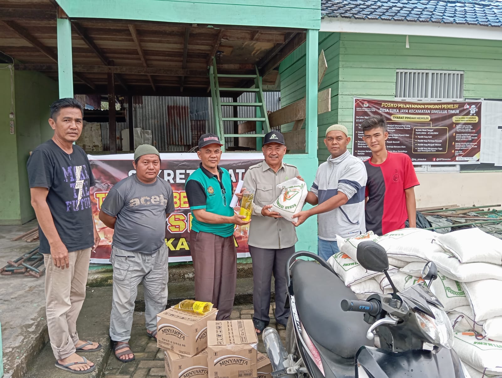 ADC Sumbang Beras 1 Ton Korban Kebakaran Sinabang